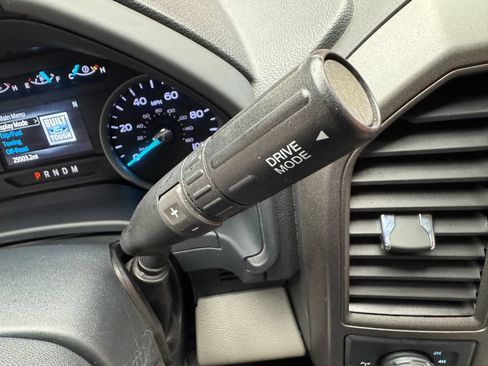 Used 2022 Ford F250 XL w/ Power Equipment Group AWD/4WD image 17