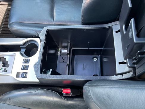 Used 2013 Toyota 4Runner Limited image 28