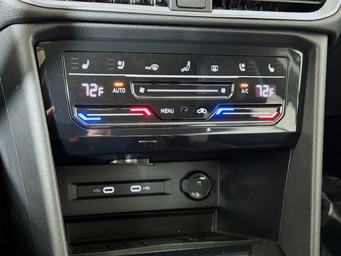 New 2026 Volkswagen Taos SEL AWD/4WD image 16