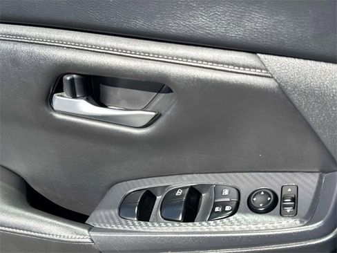 Certified 2023 Nissan Sentra SV image 22