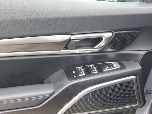 Certified 2024 Kia Telluride S image 17