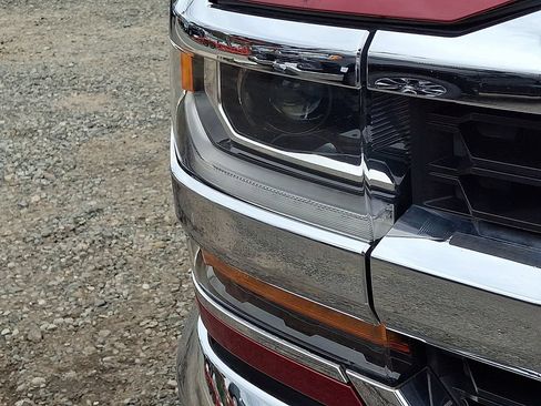 Used 2019 Chevrolet Silverado 1500 LT w/ All Star Edition AWD/4WD image 35