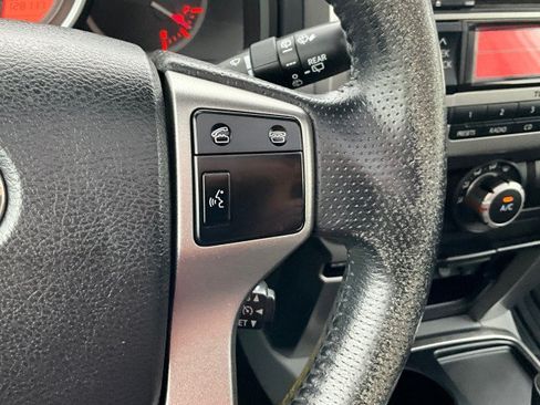 Used 2011 Toyota 4Runner SR5 w/ Premium Pkg w/Leather RWD image 17