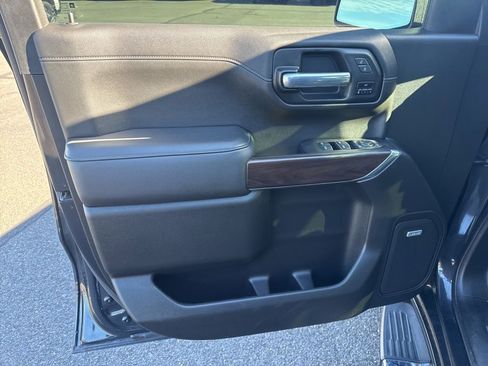 Used 2020 GMC Sierra 1500 SLT w/ SLT Premium Plus Package image 19