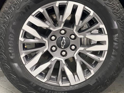 Used 2025 Chevrolet Tahoe Z71 AWD/4WD image 67
