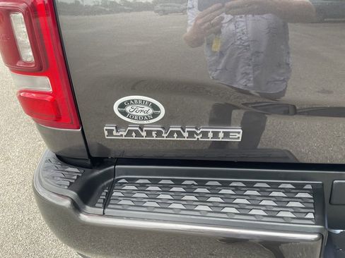 Used 2024 RAM 2500 Laramie w/ Sport Appearance Package AWD/4WD image 9