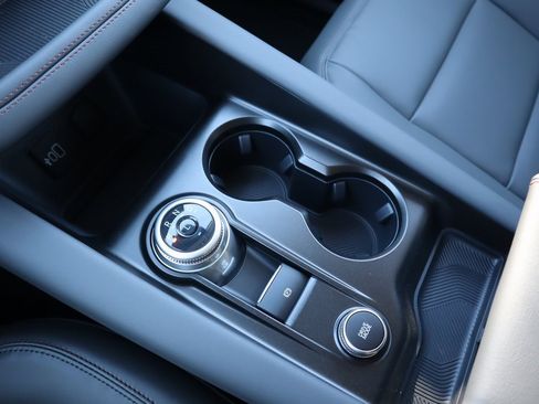 New 2026 Ford Explorer Active w/ Active Comfort Package image 10