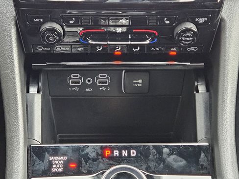 New 2025 Jeep Grand Cherokee L Limited w/ Trailer Tow Package image 12