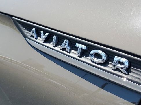 New 2026 Lincoln Aviator Reserve w/ Illumination Package AWD/4WD image 9