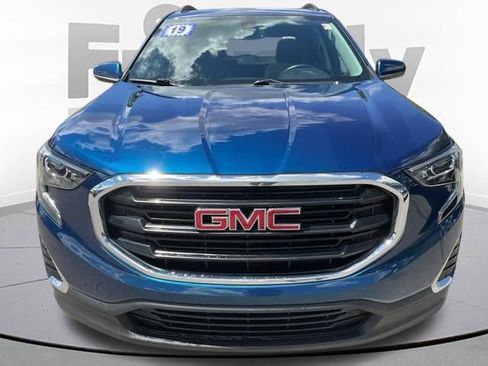 Used 2019 GMC Terrain SLE w/ Driver Convenience Package FWD image 17