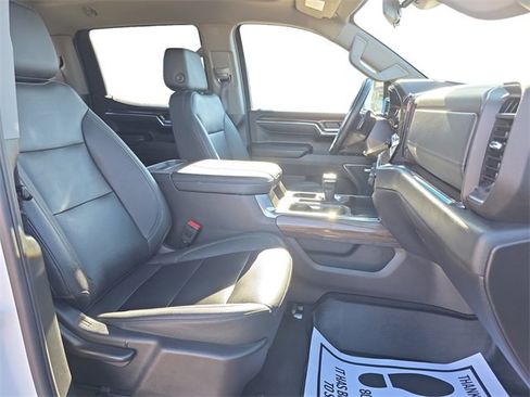 Used 2024 Chevrolet Silverado 1500 LT Trail Boss w/ Convenience Package II image 17