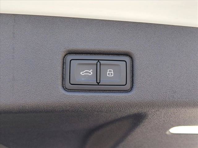 New 2025 Audi Q5 Premium AWD/4WD image 30