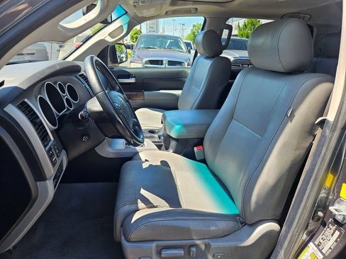 Used 2011 Toyota Tundra Limited w/ Memory Pkg AWD/4WD image 13