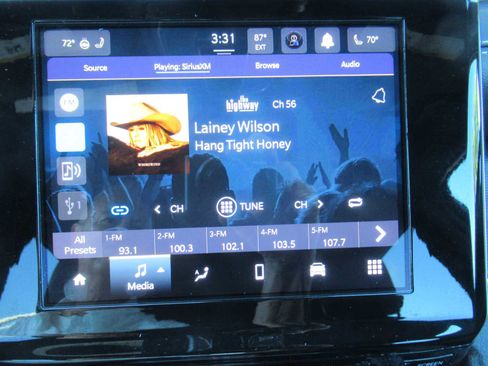 Used 2023 Jeep Grand Cherokee L Laredo image 28