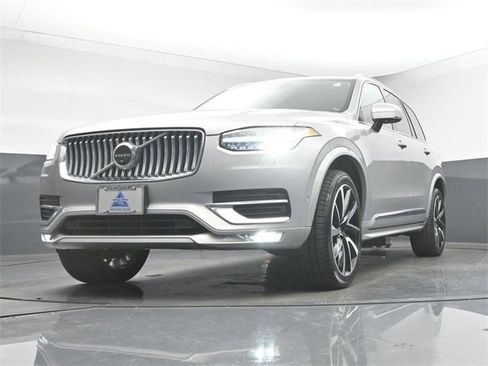 Used 2023 Volvo XC90 B6 Plus w/ Protection Package image 39