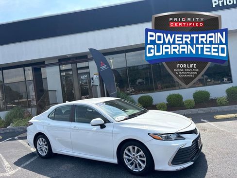 Used 2023 Toyota Camry LE FWD image 1