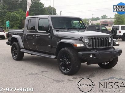 Used 2025 Jeep Gladiator Sport