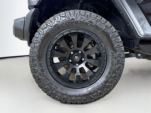 Used 2022 Jeep Wrangler Unlimited Sport image 26