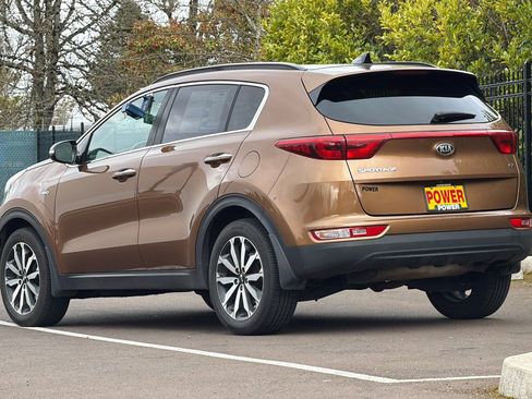 Used 2019 Kia Sportage EX w/ EX Premium Package image 6