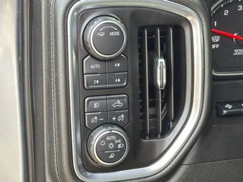 Certified 2021 Chevrolet Silverado 1500 High Country w/ Technology Package AWD/4WD image 9