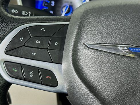 Used 2021 Chrysler Voyager Lxi FWD image 11