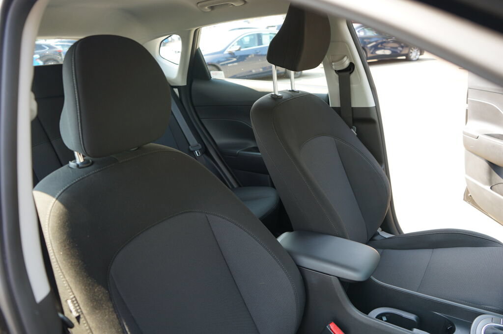 Certified 2026 Hyundai Kona SE AWD/4WD image 29