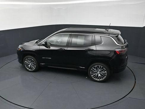 Used 2024 Jeep Compass Limited w/ Elite Group AWD/4WD image 15