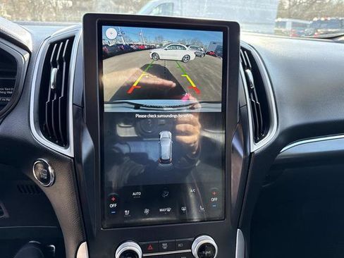 Certified 2022 Ford Edge ST-Line image 23