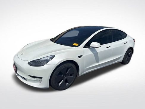 Used 2023 Tesla Model 3 Standard Range RWD image 8