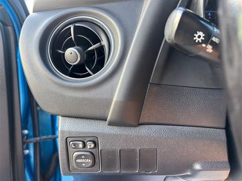 Used 2016 Scion iM image 19