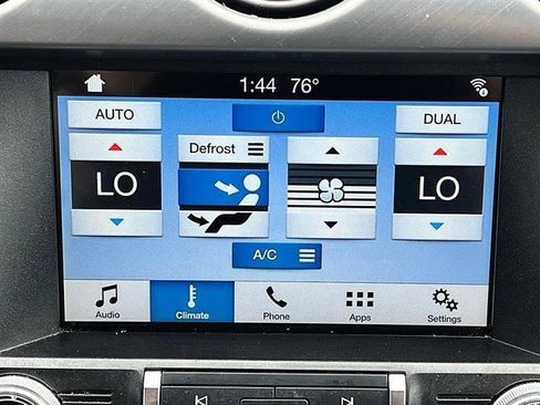 Used 2018 Ford Mustang Premium RWD image 31