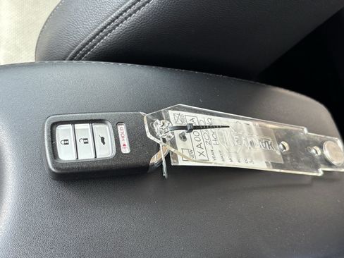Used 2020 Honda HR-V EX-L image 38