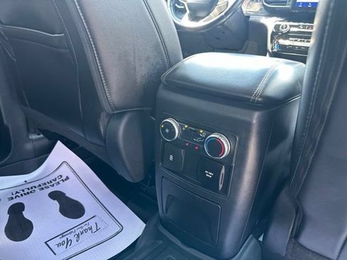 Used 2022 Ford Explorer Limited w/ Equipment Group 301A RWD image 15