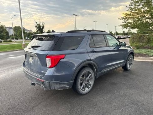 Used 2021 Ford Explorer XLT w/ Equipment Group 202A AWD/4WD image 7