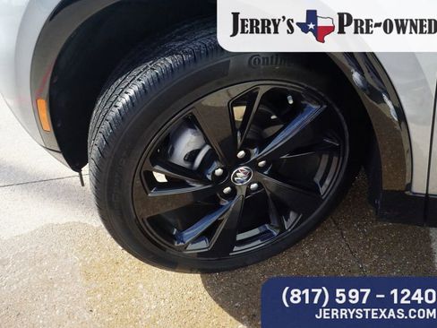 Used 2023 Buick Envision Essence w/ Sport Touring Package image 9