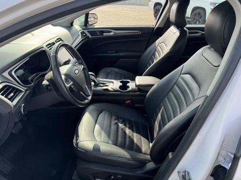 Used 2015 Ford Fusion SE w/ Equipment Group 502A image 21