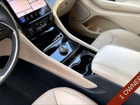Certified 2023 Jeep Grand Cherokee Limited w/ Luxury Tech Group II RWD image 17
