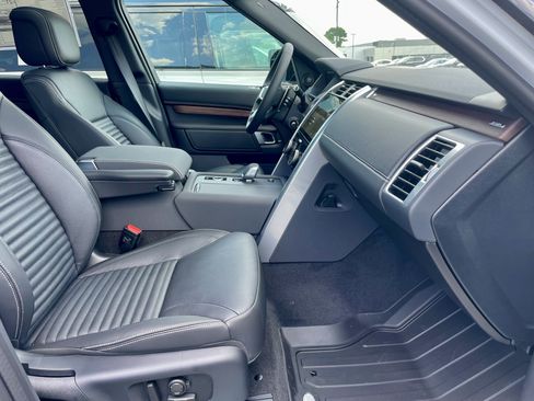 New 2026 Land Rover Discovery Dynamic SE AWD/4WD image 15