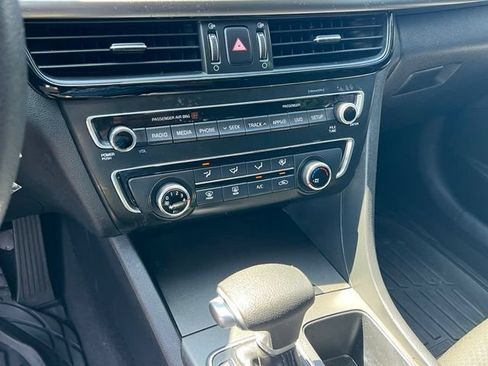 Used 2018 Kia Optima LX FWD image 20
