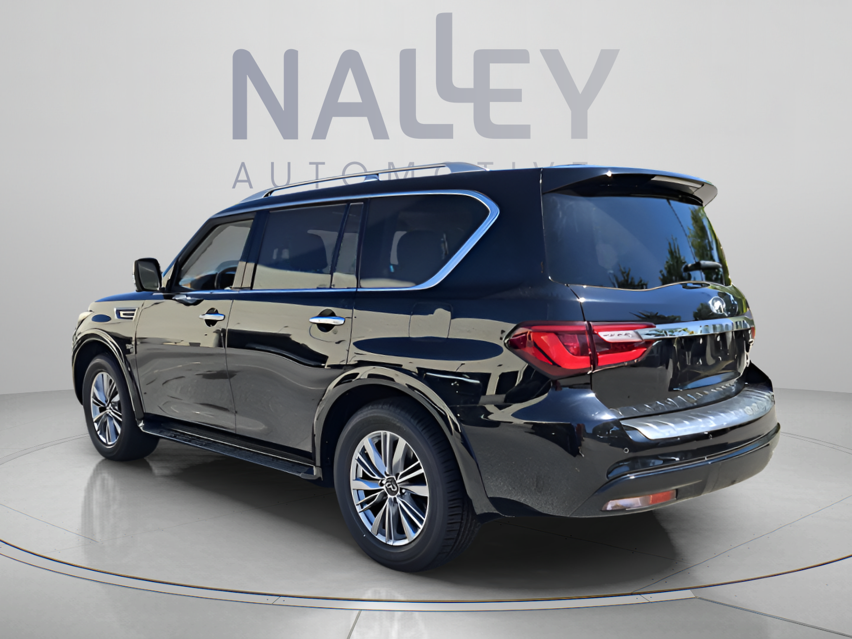 Used 2019 INFINITI QX80 Luxe w/ Proassist Package RWD image 3