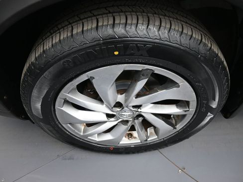 Used 2014 Nissan Rogue SL w/ SL Premium Package image 14