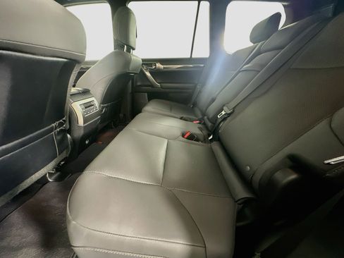 Used 2023 Lexus GX 460 Premium w/ Premium Package AWD/4WD image 28
