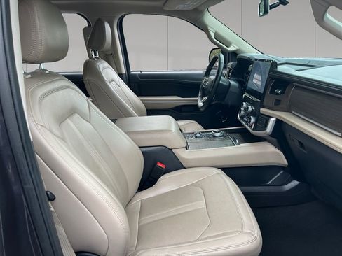 Used 2024 Ford Expedition Max Limited AWD/4WD image 17