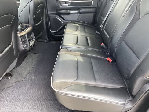 Used 2022 RAM 1500 Laramie AWD/4WD image 14