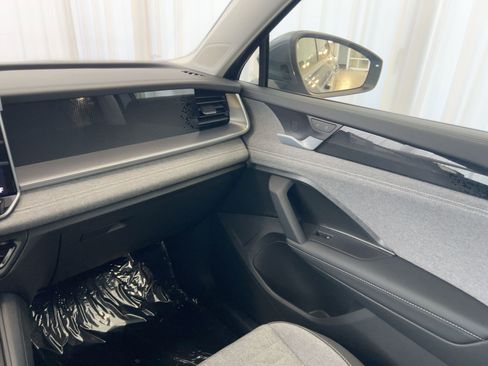 New 2026 Volkswagen Tiguan S image 27