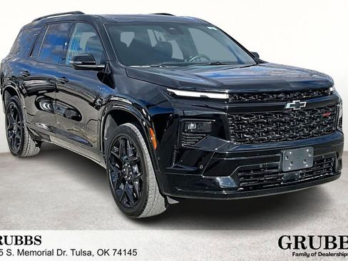 Used 2024 Chevrolet Traverse RS w/ LPO, Floor Liner Package image 1