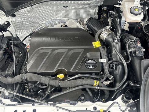 Used 2024 Buick Encore GX Preferred w/ Comfort Package FWD image 28