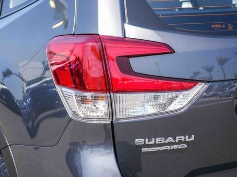 Certified 2023 Subaru Forester AWD/4WD image 11