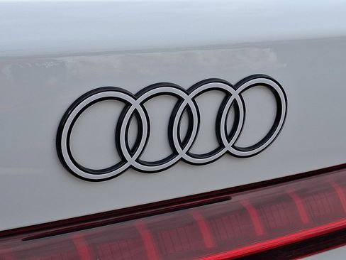 Used 2025 Audi A5 2.0T Premium w/ Convenience Package image 31