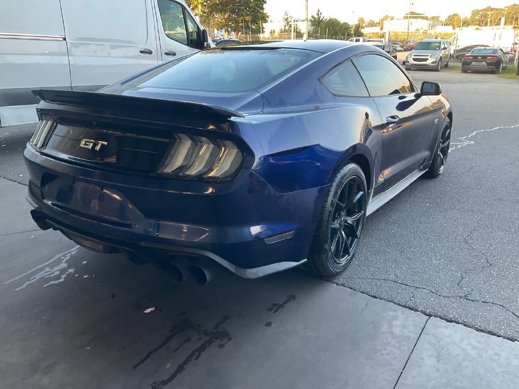 Used 2018 Ford Mustang GT RWD image 2